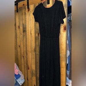 Cozy black jumper
